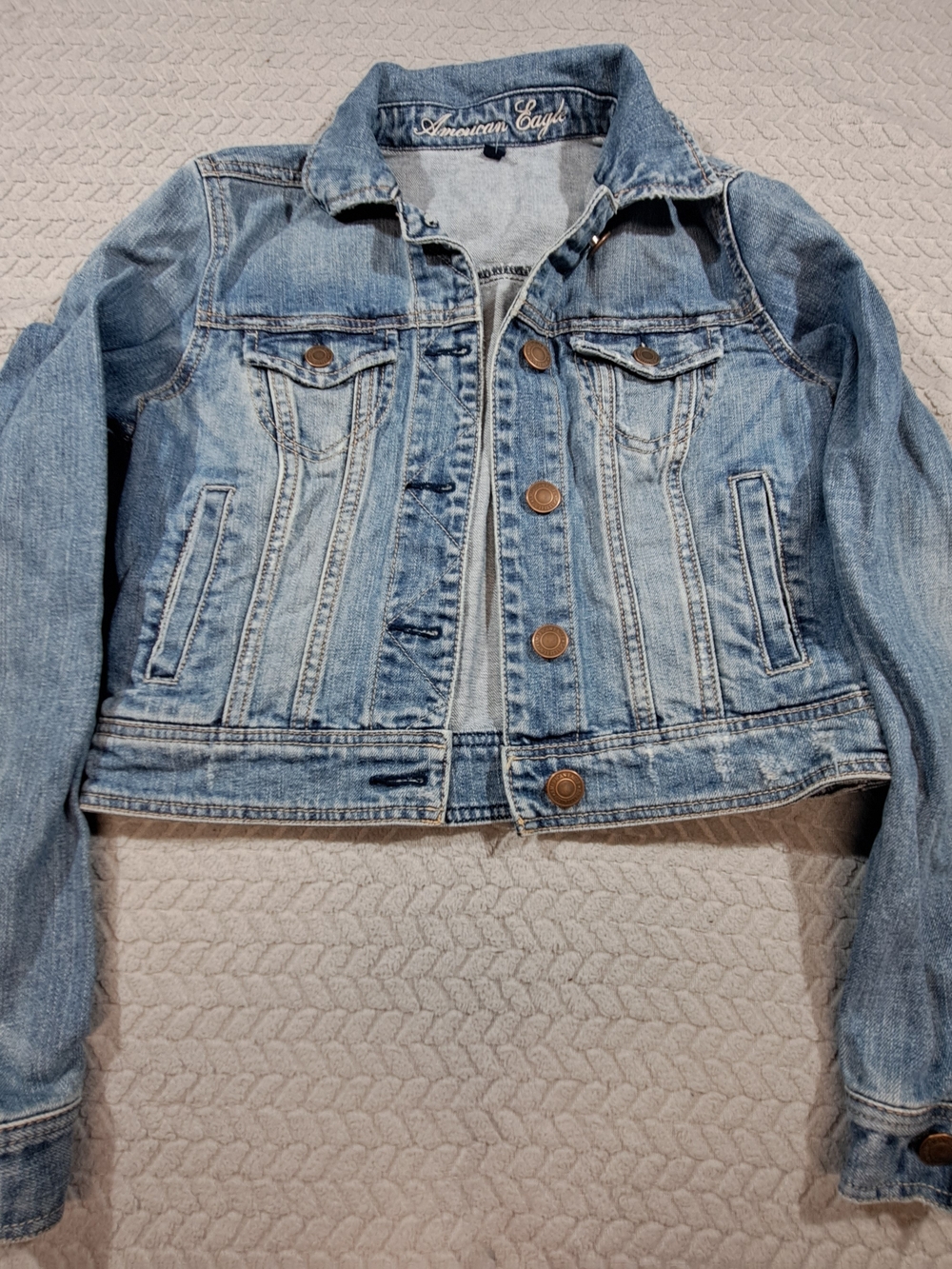 American Eagle Outfitters Light Wash Denim Jacket - Blue